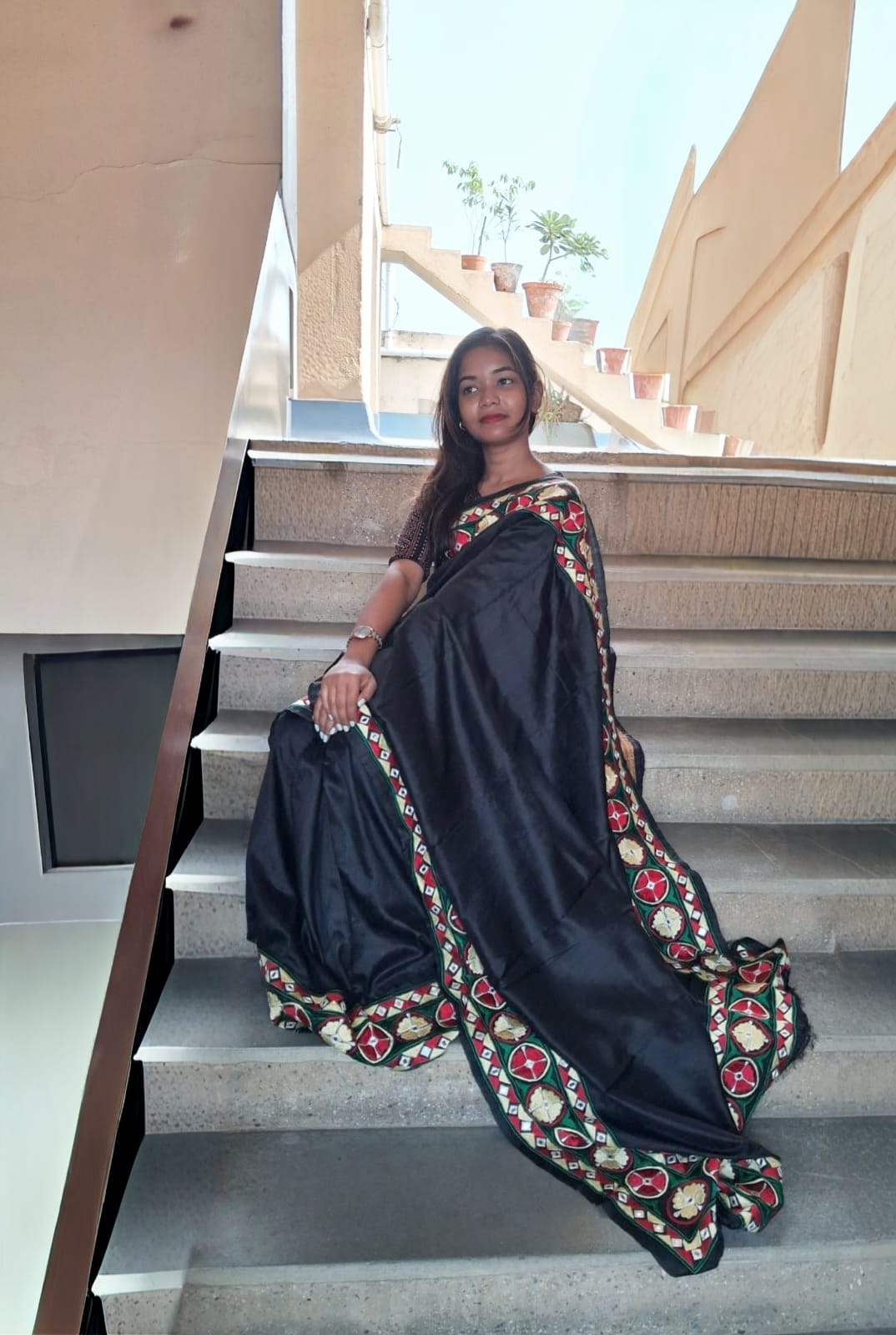 Silk with kathiawadi work Silk Saree adorned in vibrant Kathiawadi artistry - Image 1