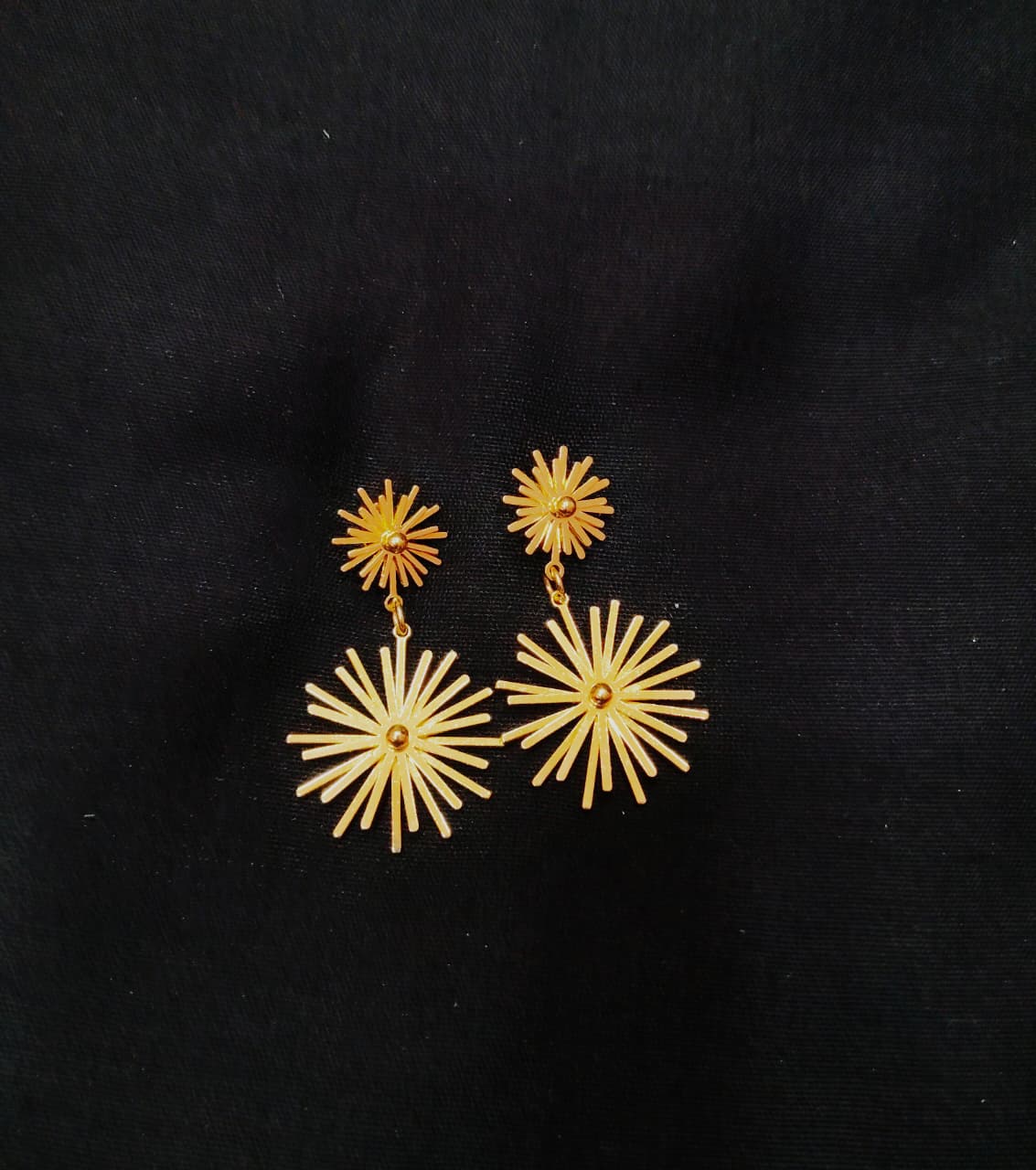 gold sunburst drop Gold Sunburst Drop Earrings – Elegant Radiant Design for Every Occasion - Image 1