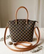 Auroria Vintage Glance Handbag